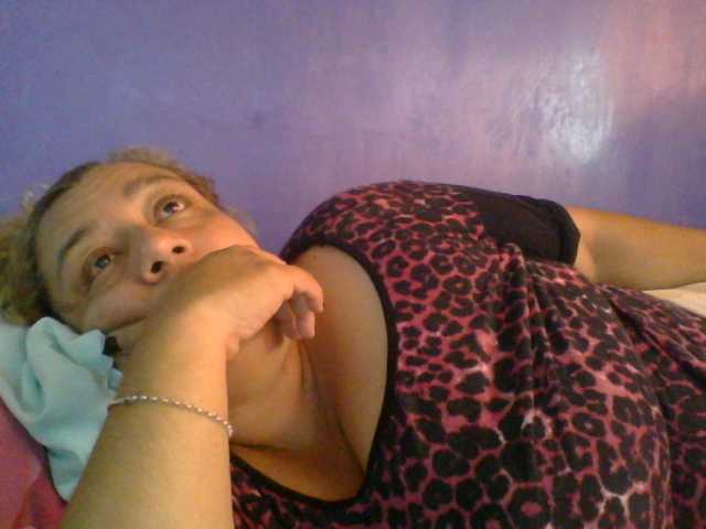 Емитувани слики од екранот monalindagold