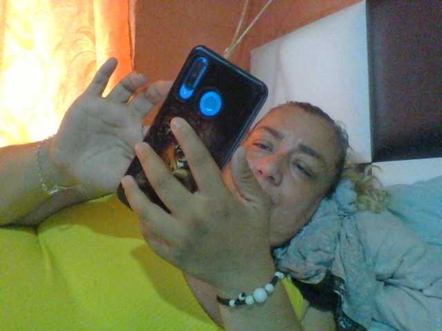 Емитувани слики од екранот monalindagold