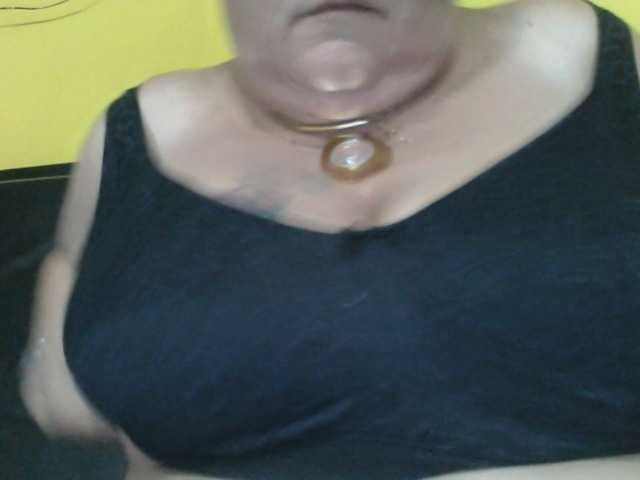 Емитувани слики од екранот monalindagold