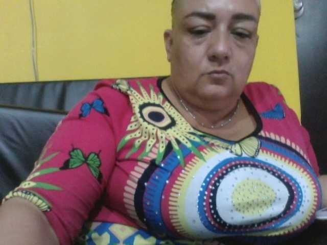 Емитувани слики од екранот monalindagold