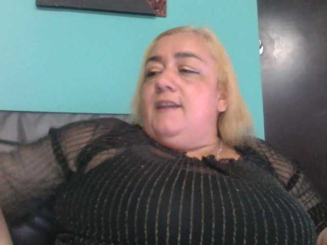 Емитувани слики од екранот monalindagold