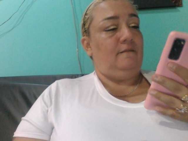 Емитувани слики од екранот monalindagold