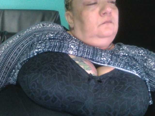 Емитувани слики од екранот monalindagold