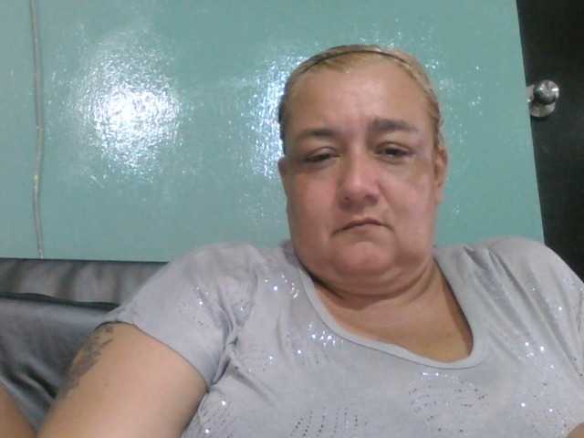 Емитувани слики од екранот monalindagold