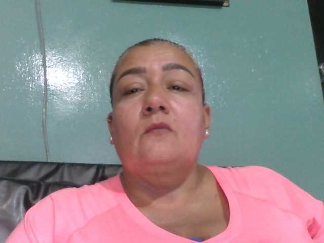 Емитувани слики од екранот monalindagold