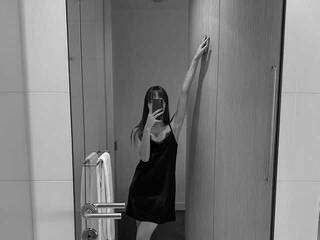 Еротски видео разговор monalisa-2