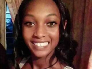 Еротски видео разговор Monicaboss