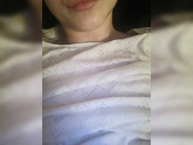 Емитувани слики од екранот MonicaPercle