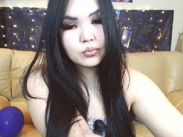 Емитувани слики од екранот Monicasilly