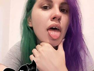 Еротски видео разговор MonikaGrays