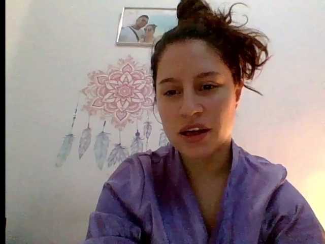 Емитувани слики од екранот MoonDriada