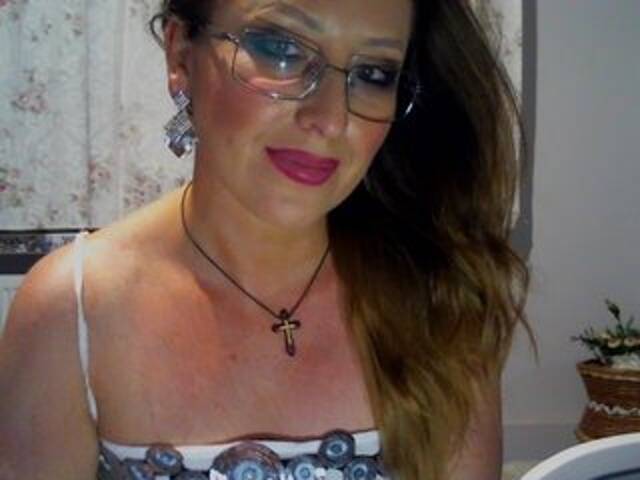 Емитувани слики од екранот moonQueen