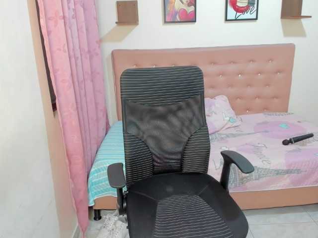 Емитувани слики од екранот More-hot