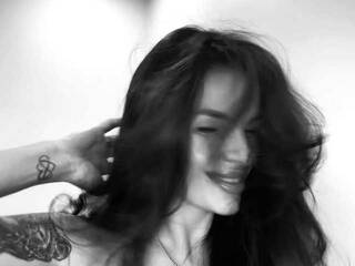 Еротски видео разговор moretta96