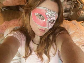 Еротски видео разговор mslaneyjane