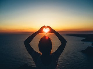 Еротски видео разговор Myyr-intrigue3103