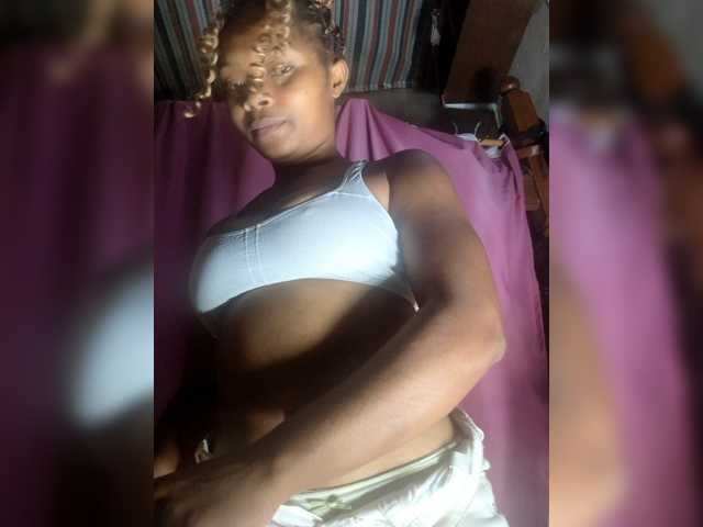 Емитувани слики од екранот Nadia007