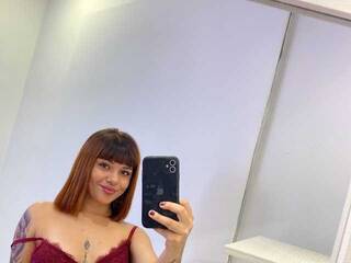 Еротски видео разговор NaiveCallie