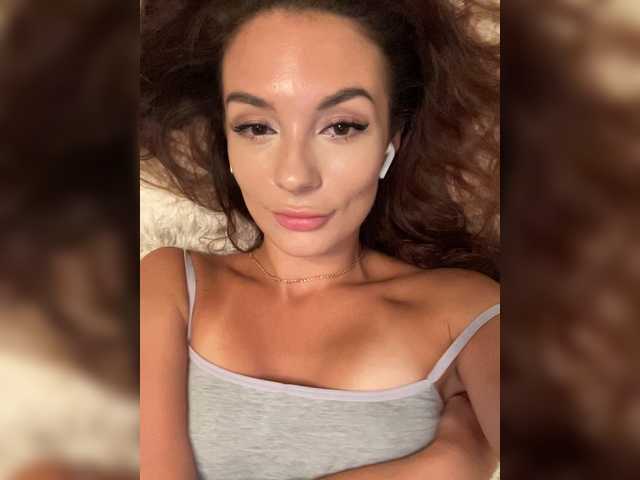 Емитувани слики од екранот NastyaMeow1