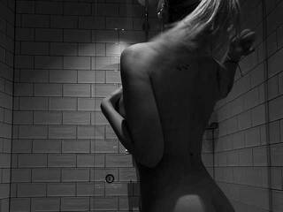 Еротски видео разговор Natallie