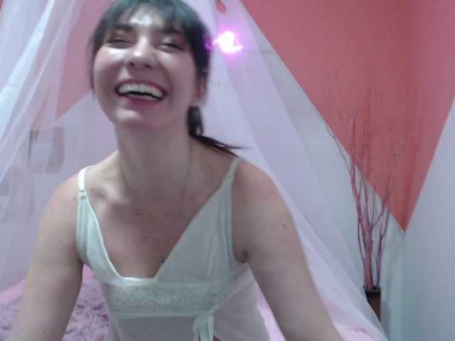 Фотографии Natasha-Quinn Welcome to my room! I am new here and I would like you to accompany me and we have fun together, I hope! #New #Latina # Sexy♥
