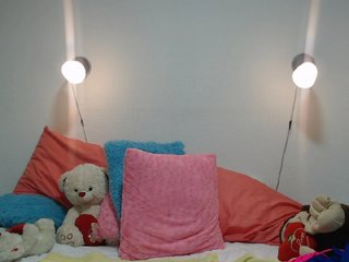 Емитувани слики од екранот naughty-lady