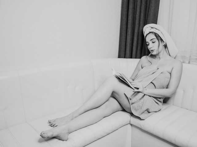 Фотографија на профилот NaughtyyLinda