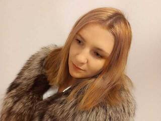 Еротски видео разговор NellaHeart