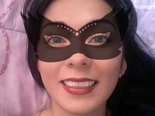 Еротски видео разговор Nhicole