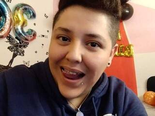 Еротски видео разговор nicky-hot