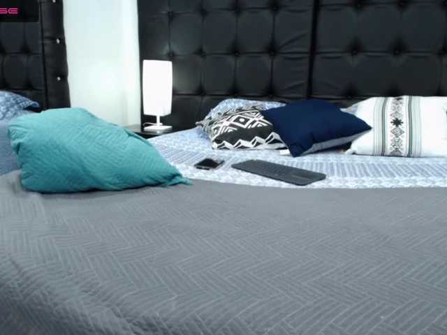 Емитувани слики од екранот Nicoleex