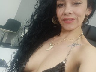 Еротски видео разговор NicoleMabel