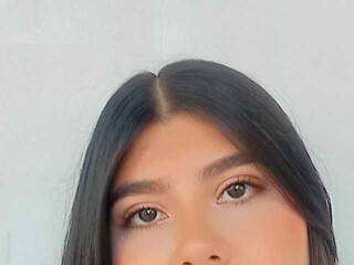 Еротски видео разговор NicolleDiaz