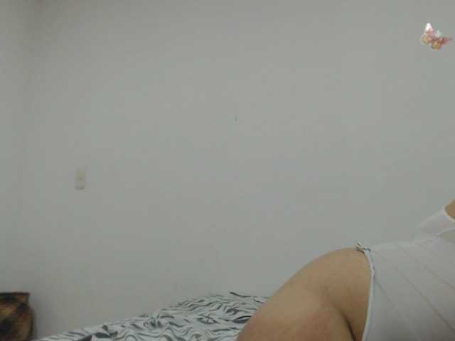 Емитувани слики од екранот nigthbitch