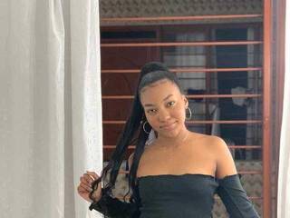 Еротски видео разговор NiickyStar