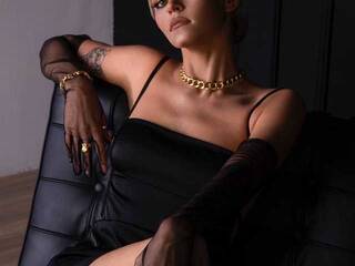 Еротски видео разговор NikaChase