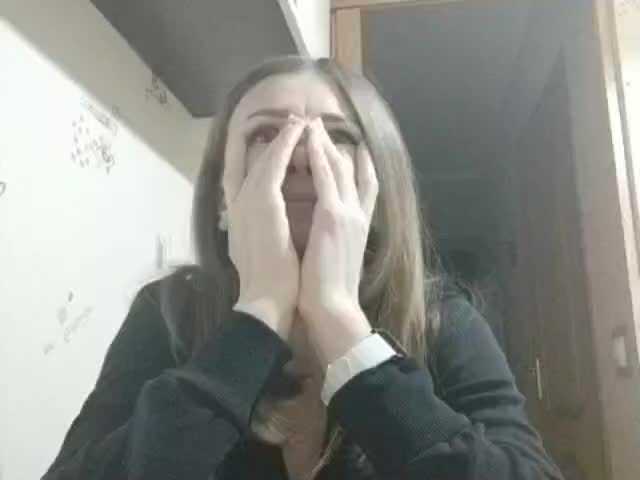 Емитувани слики од екранот KiraNext