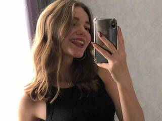 Еротски видео разговор NikkiRid