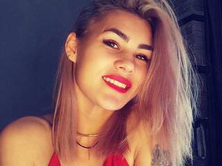 Еротски видео разговор NikkiSaphire