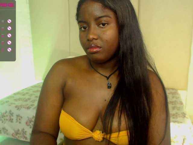 Емитувани слики од екранот ninagonzalez