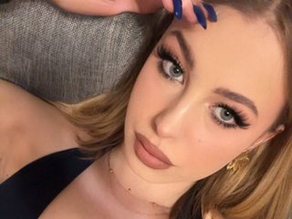 Еротски видео разговор NoahAngel