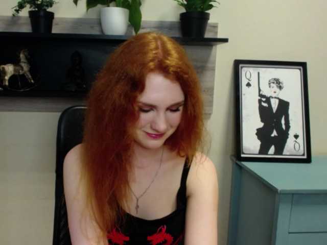 Емитувани слики од екранот Noemi-Love