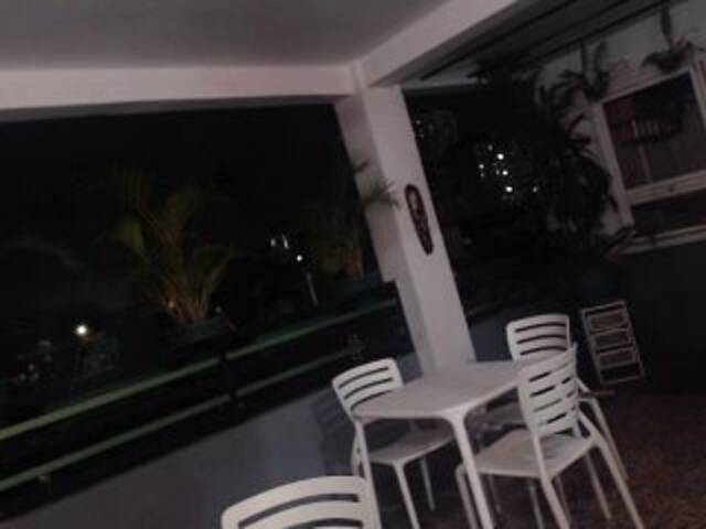 Емитувани слики од екранот Pussycash