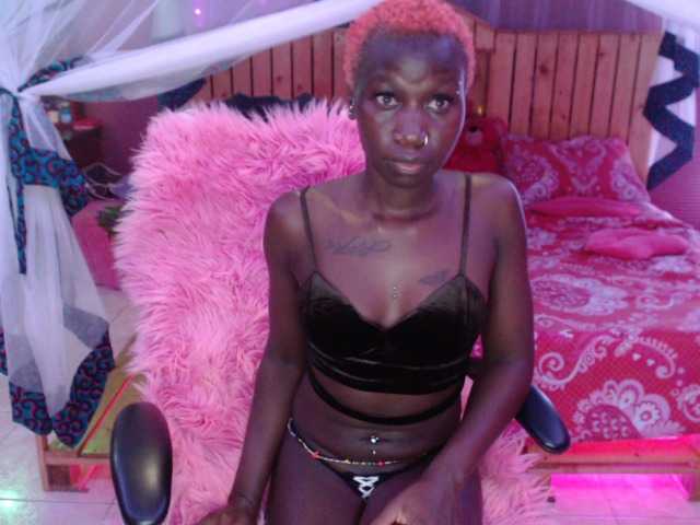 Фотографии Okoye19 hey guys welcome to my room, dnt forget to add me as friend and request with a tip