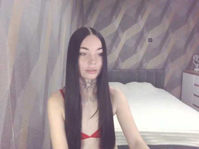 Емитувани слики од екранот Oliviasss