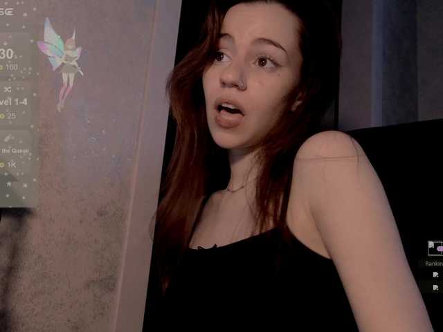 Емитувани слики од екранот OneKi4ten