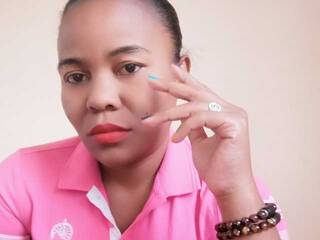 Еротски видео разговор Onjamahi