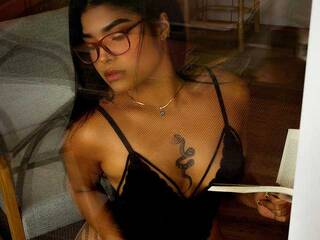 Еротски видео разговор Pamela-Moreno