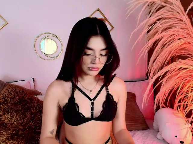 Емитувани слики од екранот Paulinamiller