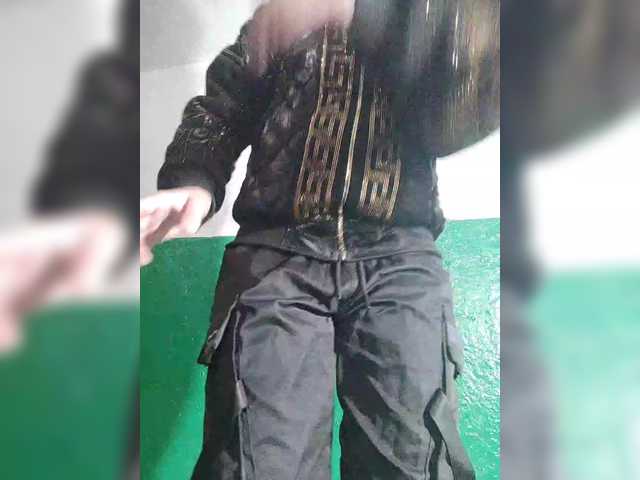 Емитувани слики од екранот KOTENOCHEK27